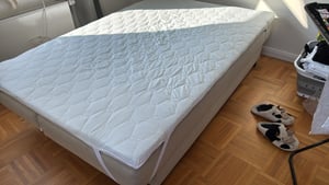 REM-Sen Matratzentopper 120x180 cm Höhe 6 cm, Gelschaum Härtegrad H2 Weich, Atmungsaktiver Gel Topper, Druckentlastend Matratzenauflage mit abnehmbarem Mikrofaser Bezug (waschbar 60°C), Eckgummis Kunden-Foto 1