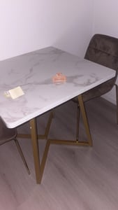 Tribesigns Esstisch, Esstisch klein, Küchentisch, Esszimmertisch, 80 x 80 cm, für 4 Personen, Metallfuß im Industriestil, in Gold und Weiß Kunden-Foto 1