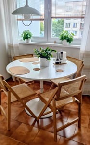 LIM HOME | Trend interiéru jedálenského stolička skladacieho stolička z dreva a vienenského pletiva| 2 kusová sada Fotografia od zákazníka č. 1