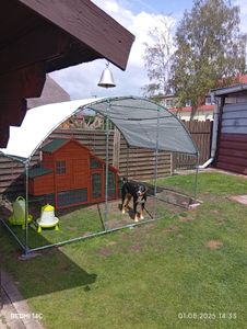 XMTECH Poulailler 3x4m métal Enclos libre Enclos libre, poulailler petits animaux, cadre en acier galvanisé avec toit en PE, rehausse arquée Photo du client 7