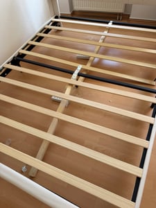 Yaheetech Polsterbett Bettrahmen Gepolstertes Bettgestell Stabiles Doppelbett Familienbett für Schlafzimmer Gästezimmer, 140 x 200 cm, Beige Kunden-Foto 2