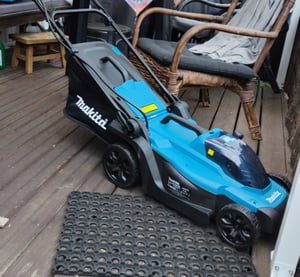 Rasaerba a batteria Makita DLM 330 F1 18 V 33 cm 30 l + 1x batteria 3,0 Ah - senza caricabatterie Foto del cliente 2