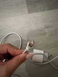 Nabíječka Apple 20 W + 2 m nabíjecí kabel USB‑C na USB-C iPhone 15 16 17 Pro Max iPad Macbook AirPods Fotografie od zákazníka č. 3