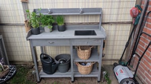 Yaheetech Pflanztisch mit Waschbecken, Verstellbaren Ablagefläche und Haken, Gärtnertisch Blumentisch Holzpflanztisch mit Schubladen, aus Wetterfest Holz für Terrasse, Garten und Veranda Grau Kunden-Foto 2
