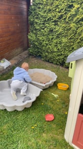 Bac à sable en plastique Shell 1 - Gris Photo du client 1