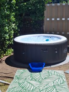 Bestway® LAY-Z-SPA® Whirlpool Miami AirJet™ Ø 180 x 66 cm, rund Kunden-Foto 3
