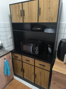 Flieks Küche Hochschrank Küchenbuffet mit Ladefunktion (Steckdosen&USB), Küchenschrank Buffetschrank Buffetständer mit Led, Küchenbuffet Schrank Braun Kunden-Foto 2