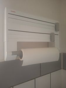 Leifheit 25703, Nástenný držiak na papierové utierky, Šedá, Biela Fotografia od zákazníka č. 1