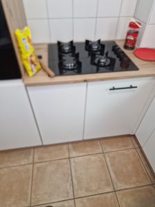 Arebos Gaskochfeld 58cm 4 Brenner, Silber, Edelstahl, 580 mm, 850 mm, 7,9 kg Kunden-Foto 1