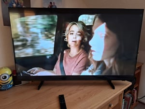 Samsung 75CU7170 75" Crystal LED UHD TV CU7170 (2023), HDR, Wlan, Triple-Tuner Kunden-Foto 8