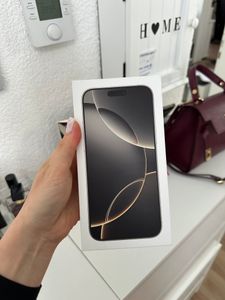 Apple iPhone 16 Pro Max , 17,5 cm (6.9"), 2868 x 1320 Pixel, 512 GB, 48 MP, iOS 18, Sand Kunden-Foto 13