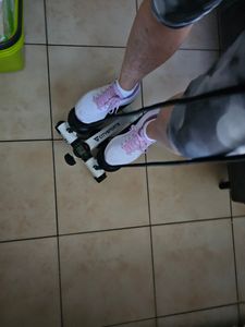 Stepper Mini-Stepper do treningu w domu, z taśmą oporową, podkładką, hydraulicznym stepperem fitness, nośność 150 kg Zdjęcie produktu od klienta nr 2