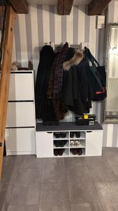 KESPER Schuhschrank Eichedekor mit Sitzkissen – 103 x 30,5 x 48 cm – 6 Fächer & 2 Türen mit variablen Einlegeböden – praktische Sitzbank – 1592813 Kunden-Foto 4