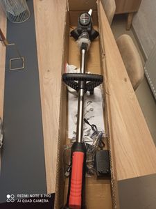 Akku-Rasentrimmer 21V mit 2 Batterien, Freischneider, Motorsense, mit Akku und Ladegerät, Teleskop-Stiel & Zusatzhandgriff, Faltbares Modell, Rot Kunden-Foto 21