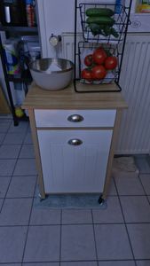 KESPER Küchenwagen weiß mit 2 Abfalleimern - (je 15 L) – 50 x 37 x 79 cm – - – mit Schubkasten & 4 Rollen, 2 feststellbar – 2550813 Kunden-Foto 1