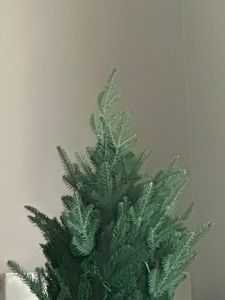 COSTWAY Albero di Natale artificiale illuminato da 180 cm, albero di Natale incernierato con 8 modalità di illuminazione, 280 luci LED bianco caldo, 788 punte di rami in PE e PVC, abete, albero di Natale artificiale, verde Foto del cliente 1