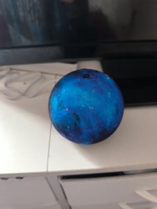 Amazon Echo Dot Kids (5th generation), Amazon Alexa, Sphärisch, Blau, Rainbow Swirl, Stoff, Recycelbarer Kunststoff, Deutsch, Englisch, Spanisch, Französisch, Italienisch Kunden-Foto 1