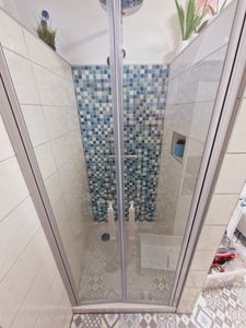 Doppeltür 75x185cm Pendeltür Nischentür dusche 5mm ESG Sicherheitsglas Mattgrau Schwingtür Duschabtrennung Kunden-Foto 12