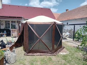 VEVOR Pavillon-Screen-Zelt, 10 x 10 Fuß, 6-seitiges Pop-up-Camping-Überdachungszelt mit Netzfenstern, tragbarer Tragetasche, Erdspießen, große Schattenzelte für Outdoor-Camping, Rasen und Hinterhof Kunden-Foto 1