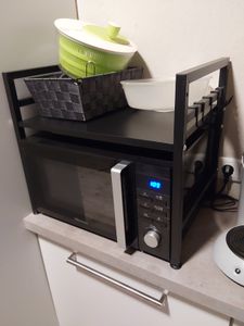 Küchenregale, Ausziehbarer Mikrowellenständer mit 6 Haken, 40-64cm ausziehbarer Mikrowellen Regal, Gewürzregal, Mikrowellenhalterung, Organizer mit 6 Haken, bis 30kg, Schwarz Kunden-Foto 1