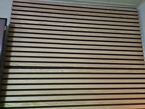 Pannelli acustici in look legno per una piacevole acustica ambientale 118 x 60 cm Rovere bianco Foto del cliente 12