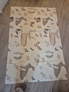 Doppelseitig faltbare Schaumstoffmatte 180 x 120 x 1cm - Elefanten/Neutrales Grau Kunden-Foto 4
