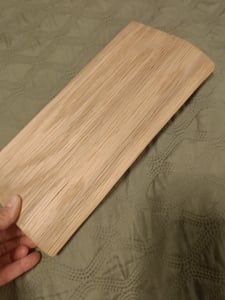 Dubová police z masivu s přírodní hranou/stromovou hranou 40x10x2,5cm olejovaná, dubová police, dřevěná nástěnná police s upevněním Fotografie od zákazníka č. 1