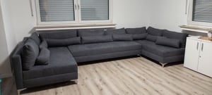 DELIFE Wohnlandschaft Elio 300x185 cm Mikrofaser Graphite mit Hocker Kunden-Foto 1