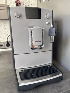 NIVONA CafeRomatica NICR 555 Kaffeevollautomat – mit OneTouch, TFT-Display, 15 bar Pumpendruck und SPUMATORE für besten Kaffeegenuss Kunden-Foto 1