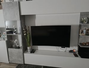 MIRJAN24 Wohnwand Lazando, Stilvoll Wohnzimmer-Set, Schrankwand, Praktisch Mediawand, TV-Schrank (Farbe: Weiß / Beton, mit weißer LED Beleuchtung) Kunden-Foto 1