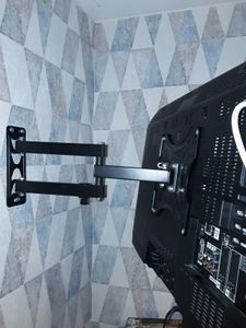 TV-Wandhalterung Wandhalter LCD LED VESA 32 - 55 zoll Fernseher Neigbar Schwenkbar TV Fernsehhalterung bis 400x400 Universal Schwarz Retoo Kunden-Foto 6