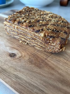 MARLENKA® Honigtorte mit Kakao – Honigkuchen, Torte, Kuchen (1 x 800 g) Kunden-Foto 1