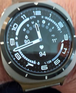 Samsung Galaxy Watch Ultra, 3,81 cm (1.5"), AMOLED, Dotyková obrazovka, 64 GB, GPS, 60,5 g Fotografia od zákazníka č. 3