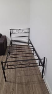 Yaheetech Metallbett Bettgestell Bettrahmen, Wolkenmuster Kopfteil, 140 x 200 cm, Schwarz Kunden-Foto 2