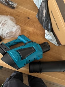 Akku Laubbläser kompatibel Makita 18V Akku, 5 Stufe+Turbo, Bürstenloser Motor, 306 km/h Luftgeschwindigkeit, für Schnee, Laub, Auto, Haus (onhe akku) Kunden-Foto 1