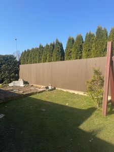 Floordirekt PVC Sichtschutzzaun für Balkon & Garten, wetterfest & UV-beständig, flexibler Sichtschutz aus Kunststoff, pflegeleicht – Grün, 180x300 cm Kunden-Foto 2