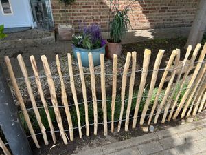BOOGARDI Gartenzaun Holz in 12 Größen · Staketenzaun 120cm hoch aus Haselnuss 120cm x 5m (Lattenabstand 3-5cm) · Holzzaun, Teichzaun, Zaun, Rollzaun, Kunden-Foto 1