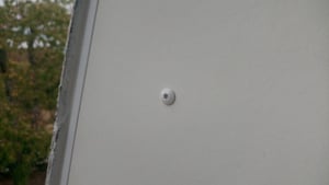 Vis pour panneaux Trespa® HPL Acier inoxydable A2 blanc 4,8 x 38 mm - 100 pièces Photo du client 1