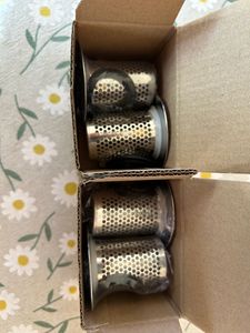 2er-Set Waschbecken-Stöpsel mit Haarfänger, Pop-up Abflussfilter aus Edelstahl mit herausnehmbarem Filterkorb, ideal für Waschbecken als Ersatz. Kunden-Foto 2