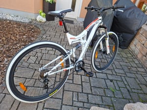 Bergsteiger Kodiak 29 Zoll Mountainbike, geeignet ab 170 cm, Scheibenbremse, Shimano 21 Gang-Schaltung, Vollfederung, Jungen-Fahrrad & Herren-Fahrrad Kunden-Foto 16