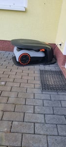 Navimow i220 LiDAR Rasenmäher Roboter für 2000m² mit Garage, Geländereifen für Hänge bis 45% Neigung, LiDAR und Vision Dual System (Getrennt versandt) Kunden-Foto 5
