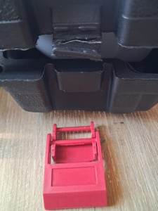 Akku Hochdruckreiniger, 3000mAh Akku-tragbare Hochdruckreinigungsmaschine, KFZ-Reiniger mit 2 Akkus, 5m Schlauch, zur Autos, Gärten und Lagern Kunden-Foto 9