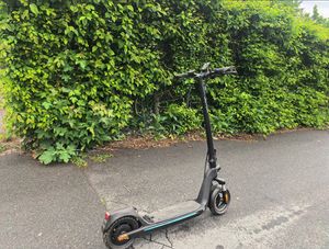 Elektroroller JOYOR S5 Mit ABE-Gutachten - 500W Motor 48V13AH Batterie 45KM Reichweite Scheibenbremsen - Schwarz Kunden-Foto 10