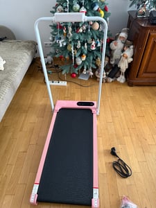 Klappbares Laufbänder – 3-in-1-Laufband mit 7 % Steigung – Walking Pad 1–8 km/h einstellbar – Lauffläche 38,5 x 90 cm - 2.5 ps Laufpad bis 130 kg Kunden-Foto 11