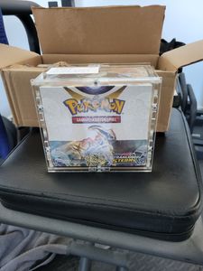 Pokémon - Schwert und Schild Strahlende Sterne - Booster Display (36 Booster) - deutsch Kunden-Foto 1