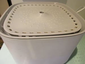 Haustier-Trinkbrunnen,3L Kapazität Wasserspender,Vierfachfilter Trinkspender,Verstellbare Pumpe, Einfache Reinigung, Sicheres Design Kunden-Foto 1