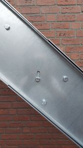 scala in acciaio a 13 gradini su entrambi i lati. Larghezza ringhiera 80 cm Altezza piano 195-260 cm Foto del cliente 2