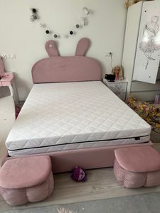 Letto imbottito Merax 90x200 cm con orecchie da coniglio a LED e doghe in legno, letto matrimoniale con contenitore e 2 sgabelli contenitore, velluto rosa Foto del cliente 3