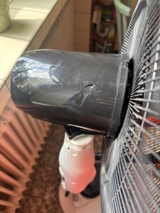 Ventilateur à refroidissement par eau, ventilateur sur pied silencieux d'une puissance de 75 watts, trois vitesses, humidification de l'air, télécommande, fonction rotation Photo du client 4