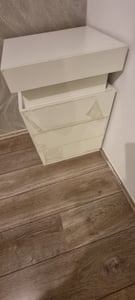 2x Intelligenter LED Nachttisch mit Ladestation,Weiß Front Hochglanz Nachtkommode mit 3 Schubladen,Beistelltisch Kommode für Schlafzimmer 45x40x67cm Kunden-Foto 4